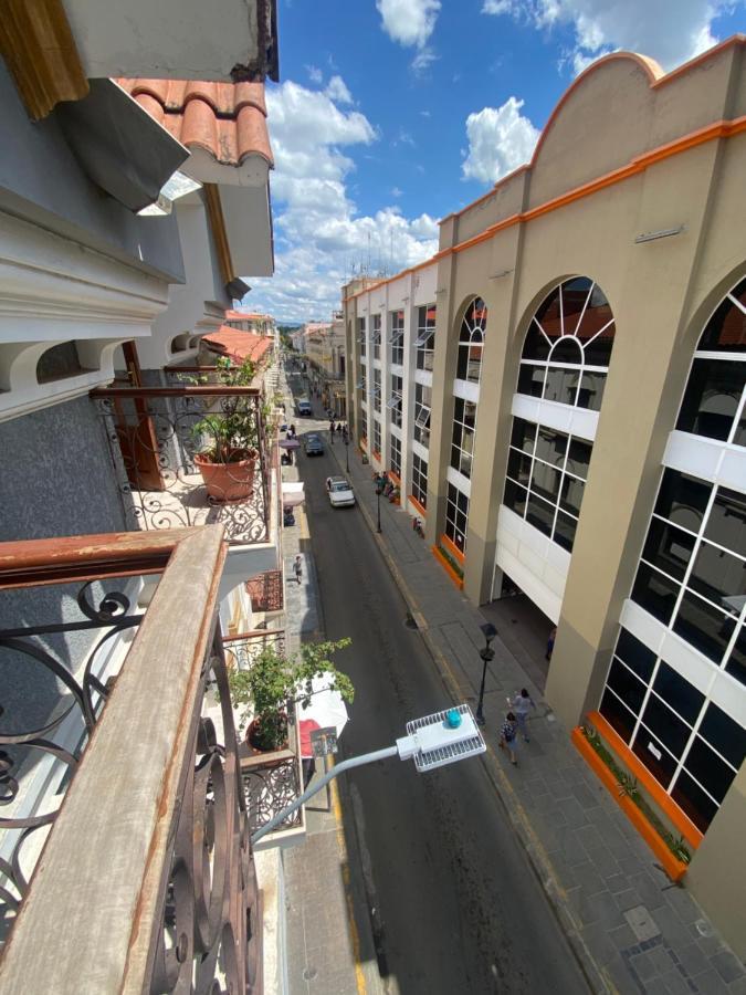 Homestay Cuarto Con Bano Compartido, Casa Centro